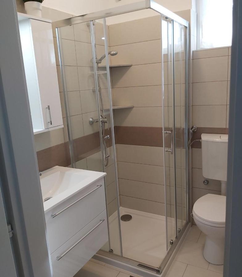Apartmanhaz Horvath Balatonboglár Exterior foto