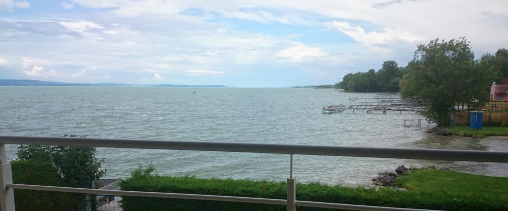 Apartmanhaz Horvath Balatonboglár Exterior foto