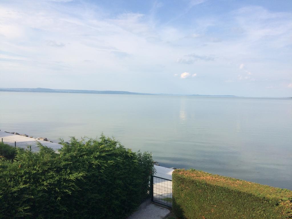 Apartmanhaz Horvath Balatonboglár Exterior foto
